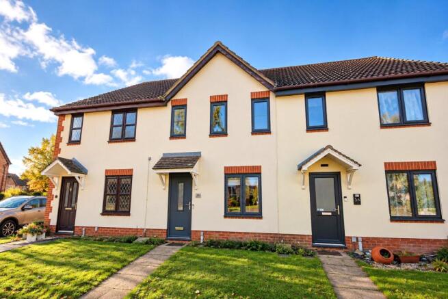 3-bed terraced on Great Portway, Great Denham, Bedford, Bedfordshire, MK40, £300,000