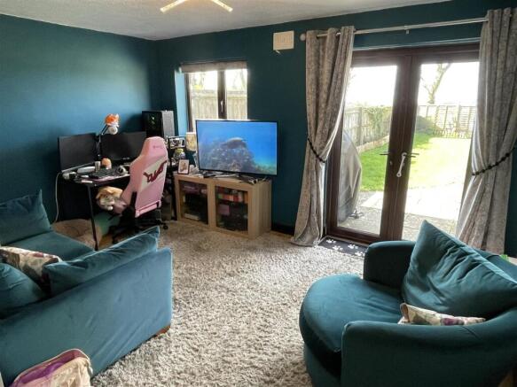 Living Room.JPG