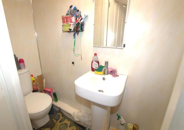 5 bed Terraced for sale Image 11