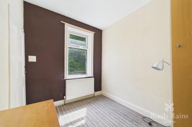 3 bed Terraced to rent Image 6