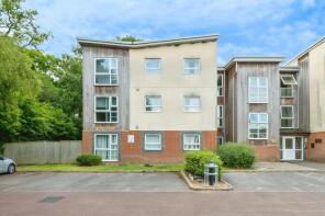 20, Williams House, Berwick Close, Southampton SO16 8DA