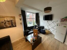 39, Manor Drive, Headingley, Leeds LS6 1DD