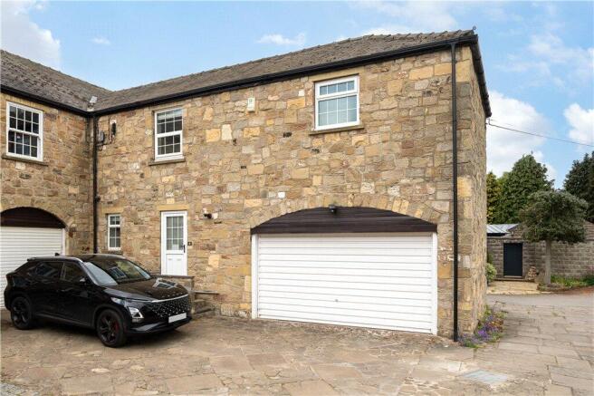 4 bed Town House for sale Image 7
