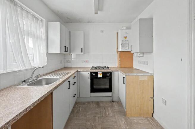 First Floor Flat, 11 St Antony¿s Road, Forest Gate, London E7 9QA