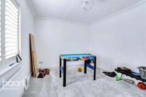 21, Peregrine Gardens, Rayleigh SS6 9GR