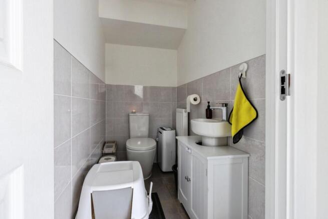 3 bed Semi-Detached for sale Image 9