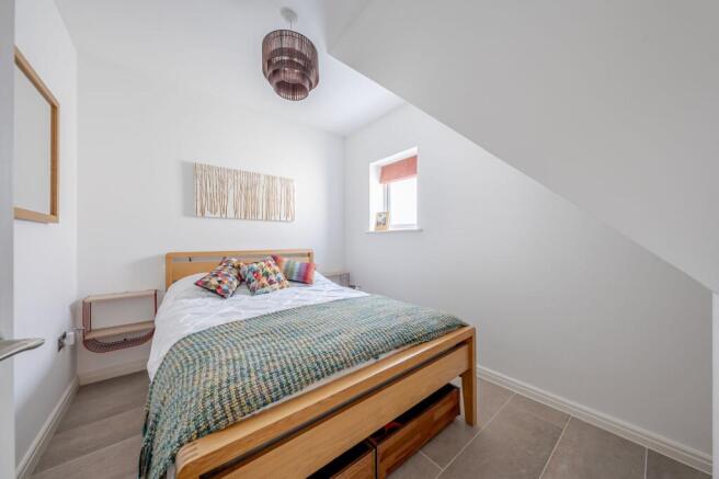 4 bed Terraced for sale Image 12