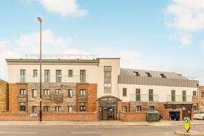 Flat 8, 7 Spence Court, Woodside Green, South Norwood, London SE25 5EY