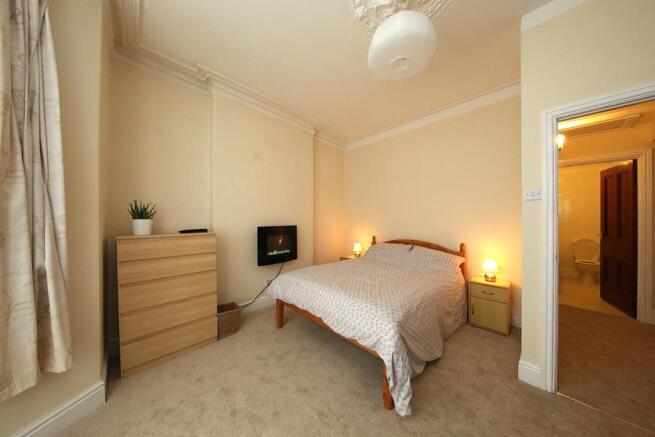 1 Gilestone Rd 1667.JPG
