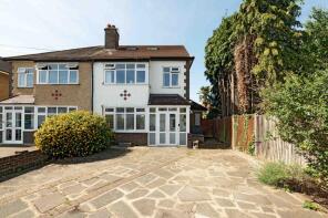 31, First Avenue, Epsom KT19 9TP