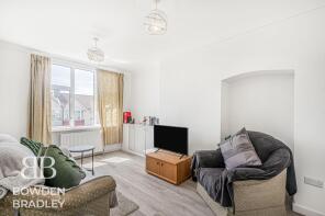 43a, New North Road, Hainault, Ilford IG6 2UE