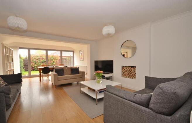 Lounge/Dining room