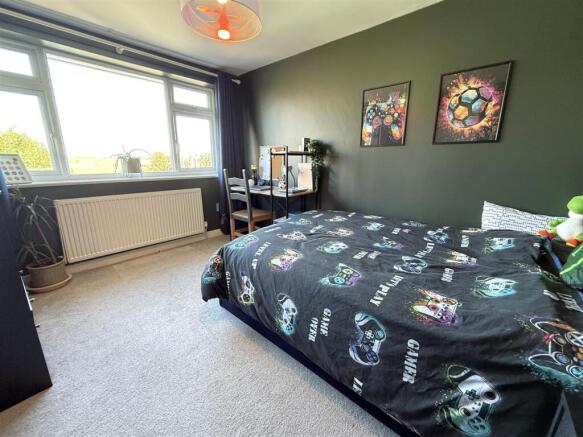 BEDROM 2