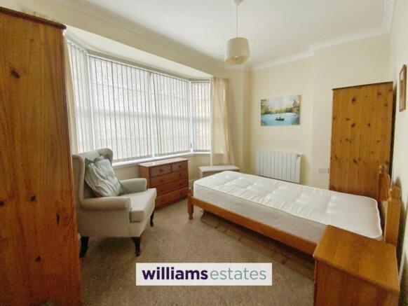 Eden Avenue, Prestatyn, LL19 photo 4
