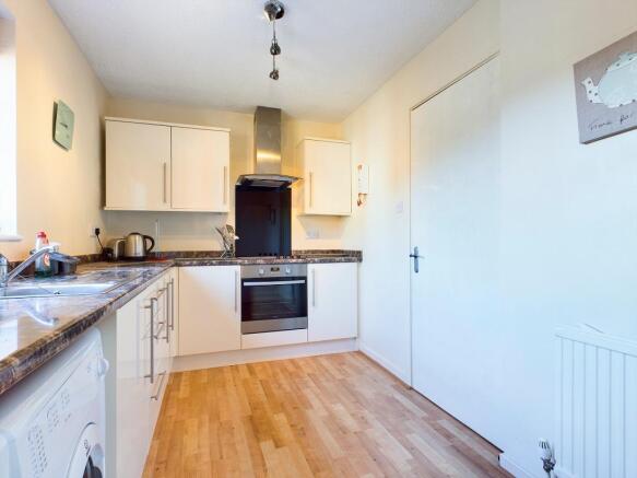 Photo 9