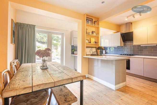 3 bed Semi-Detached for sale Image 5