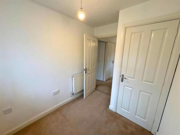 Bedroom 3b (edit).jpg