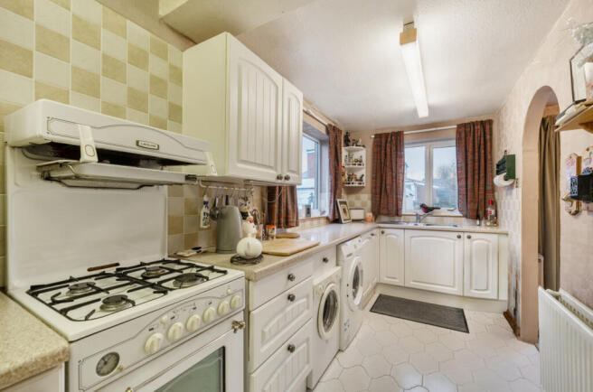 1393254-11-693fe5...