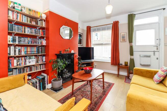 Sitting/dining room