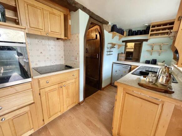 Photo 11