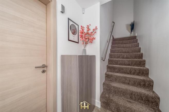 7 CASTLEVIEW PL DUNDEE DD4 0FH 160726 EDIT (26 of
