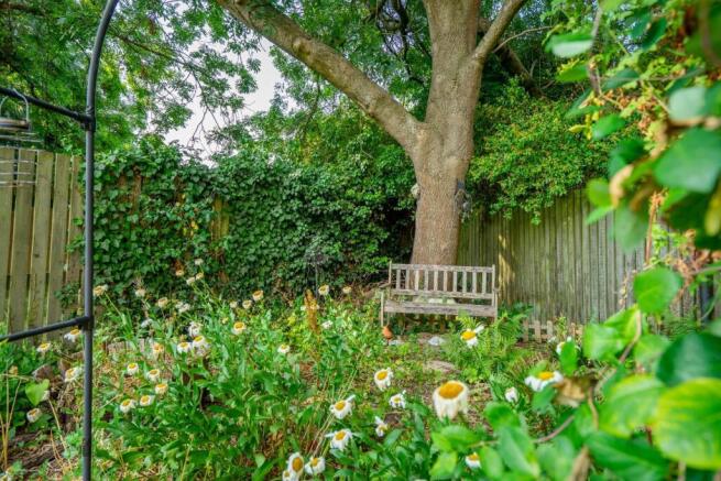 3 bed Semi-Detached for sale Image 10