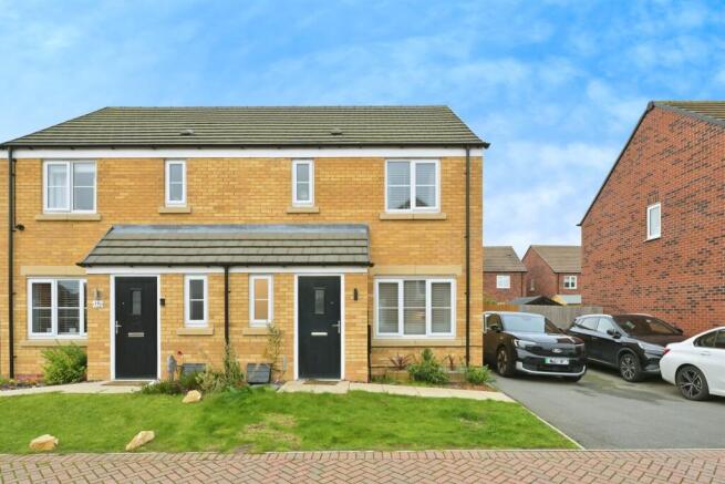 3-bed semi-detached on Morton Close, Hampton Gardens, Peterborough, £270,000