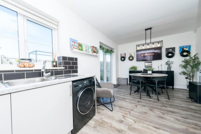 3 bed Detached for sale Image 5