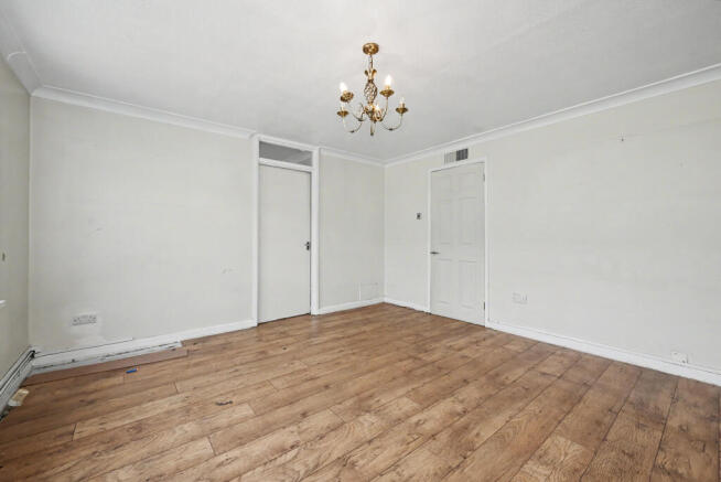 56 Abbotsbury, Bracknell, Berkshire, RG12 8QX