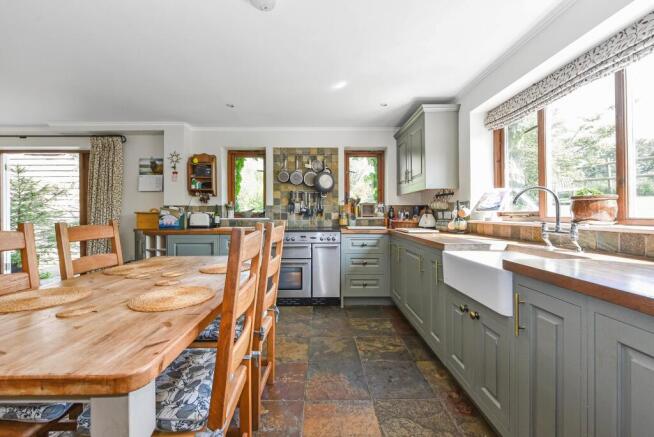 Kitchen/Dining