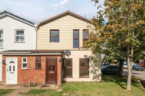 Meadowlands, Lymington, SO41