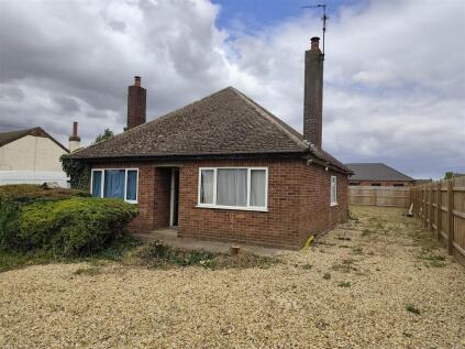 Hawthorn Bank, Spalding