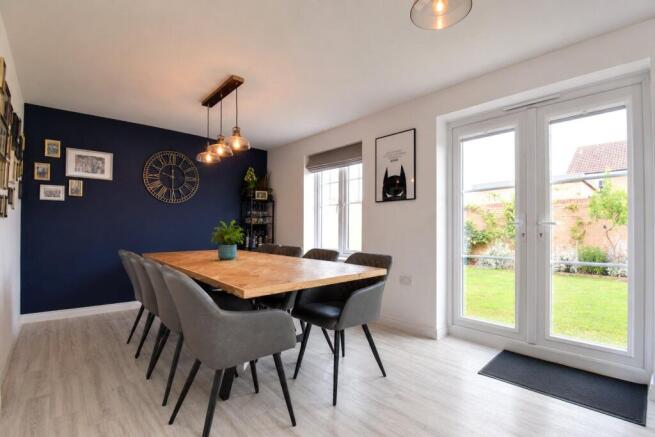 4 bed Detached for sale Image 4