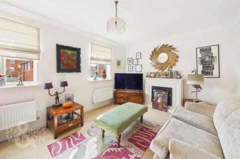 Greenland Avenue, Wymondham
