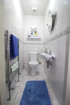 Downstairs WC.jpg