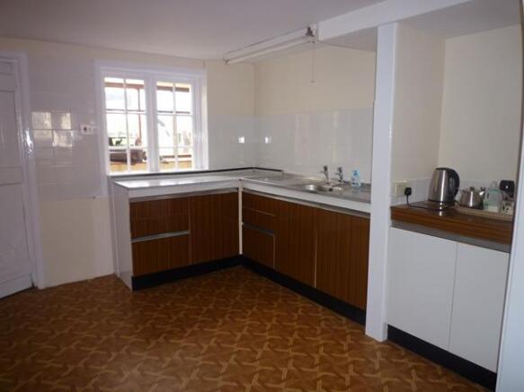 the village sutcombe 004