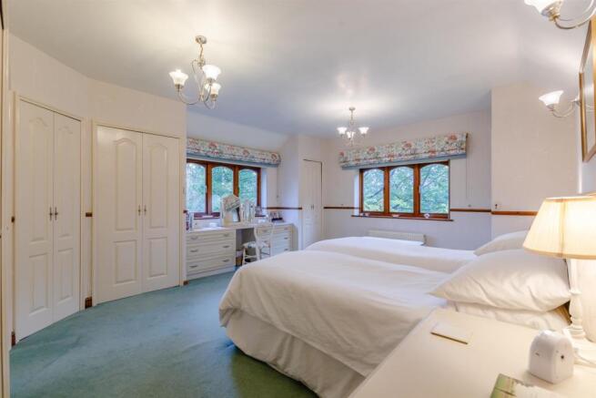 8482061-interior39.jpg