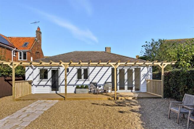 19 Halesworth Road 20.jpg