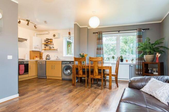 Living/Dining/...