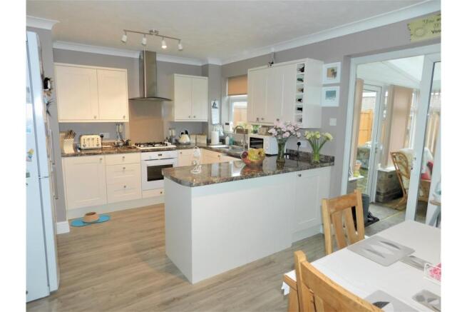Kitchen / Breakfast