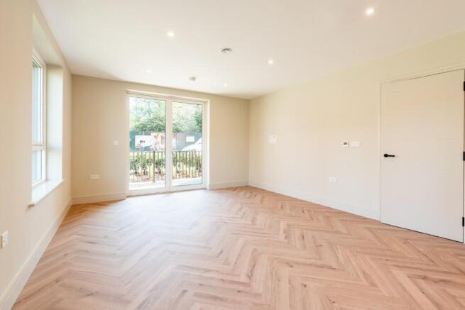 Spacious living room