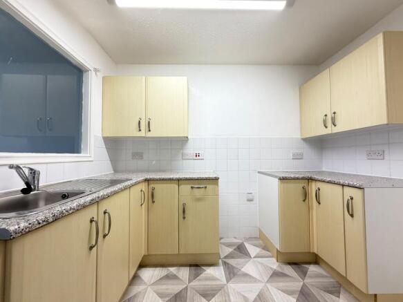 2 bed Terraced Bungalow for sale Image 2