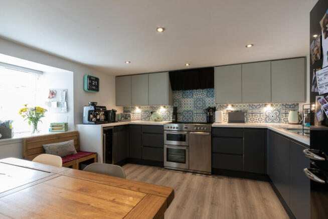 Kitchen 1