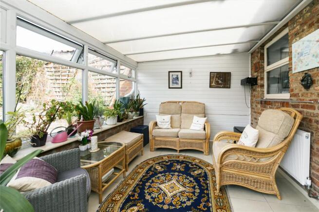 4 bed Detached Bungalow for sale Image 8