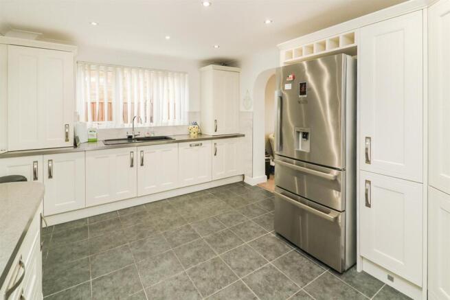 Bramley Way, Mayland photo 4