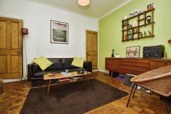 2 bed Terraced for sale Image 8