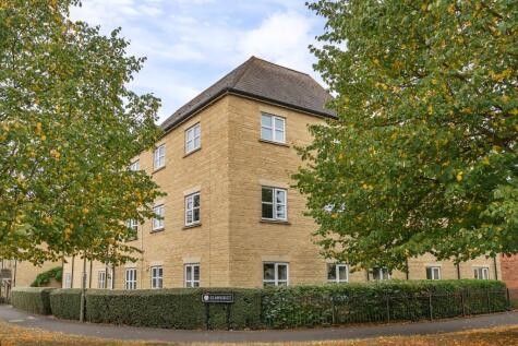 Elmhurst Way, Carterton, Oxfordshire, OX18