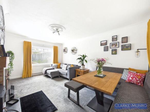 3 bed Semi-Detached for sale Image 6