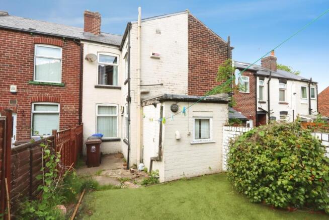 2 bed Terraced for sale Image 7