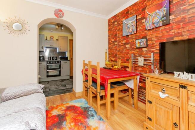 Lounge/Dining Room